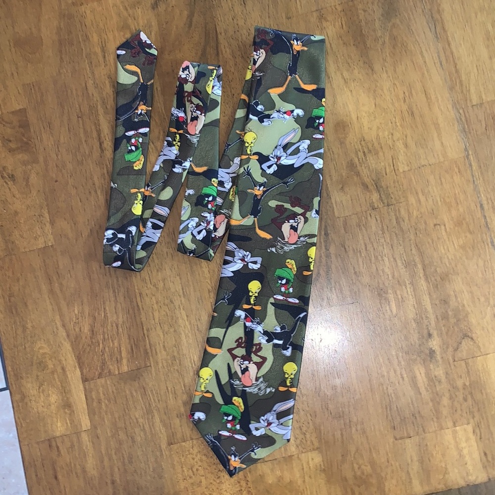 Looney tunes mania 1999 VINTAGE neck tie